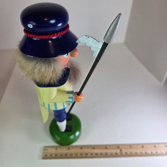 Vintage VEB Hødrew Nutcracker Guard 11" German Wooden Soldier with Spear - Picture 10 of 15